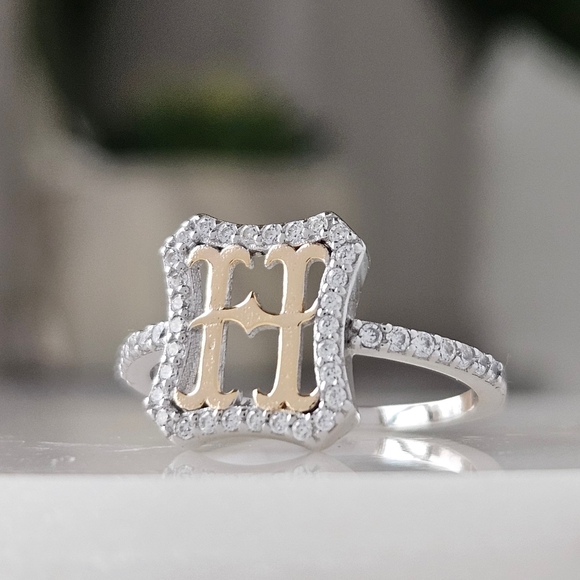 Harry Potter Hogwarts Alumni Crest Ring, solid 925 Sterling Silver - Picture 4 of 8